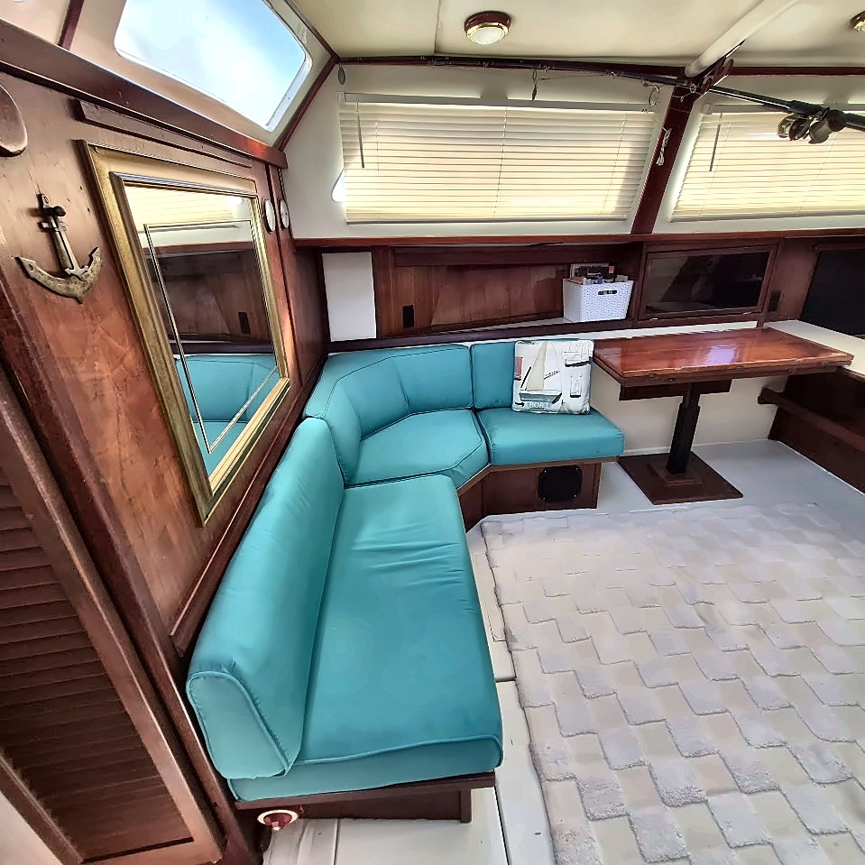 Saloon Lounge Area