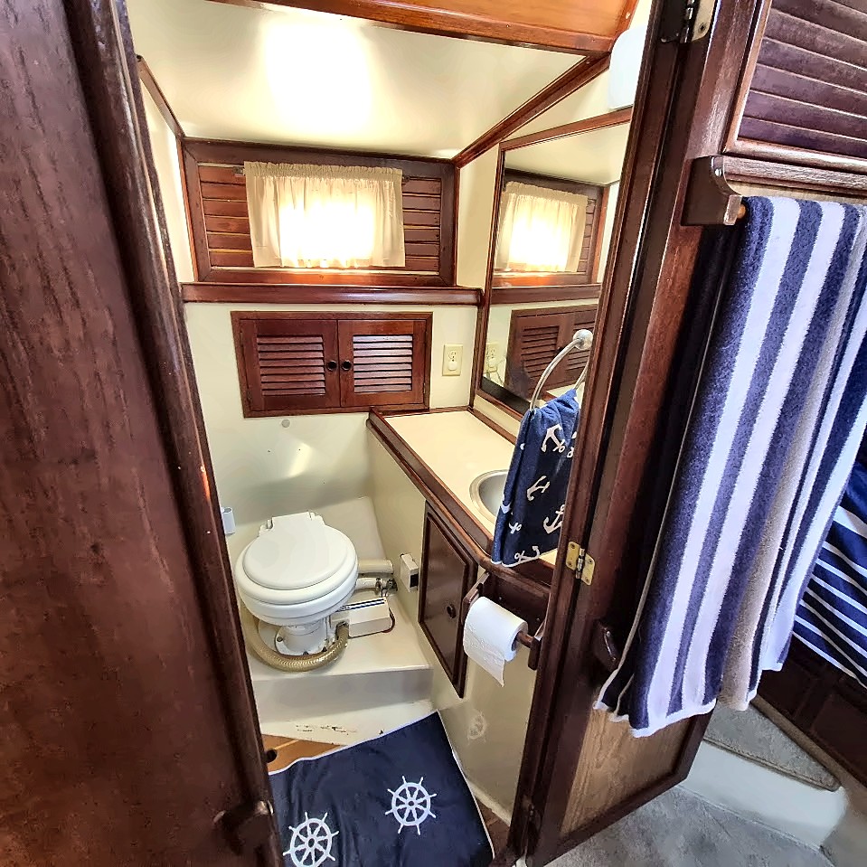 Master Ensuite Head